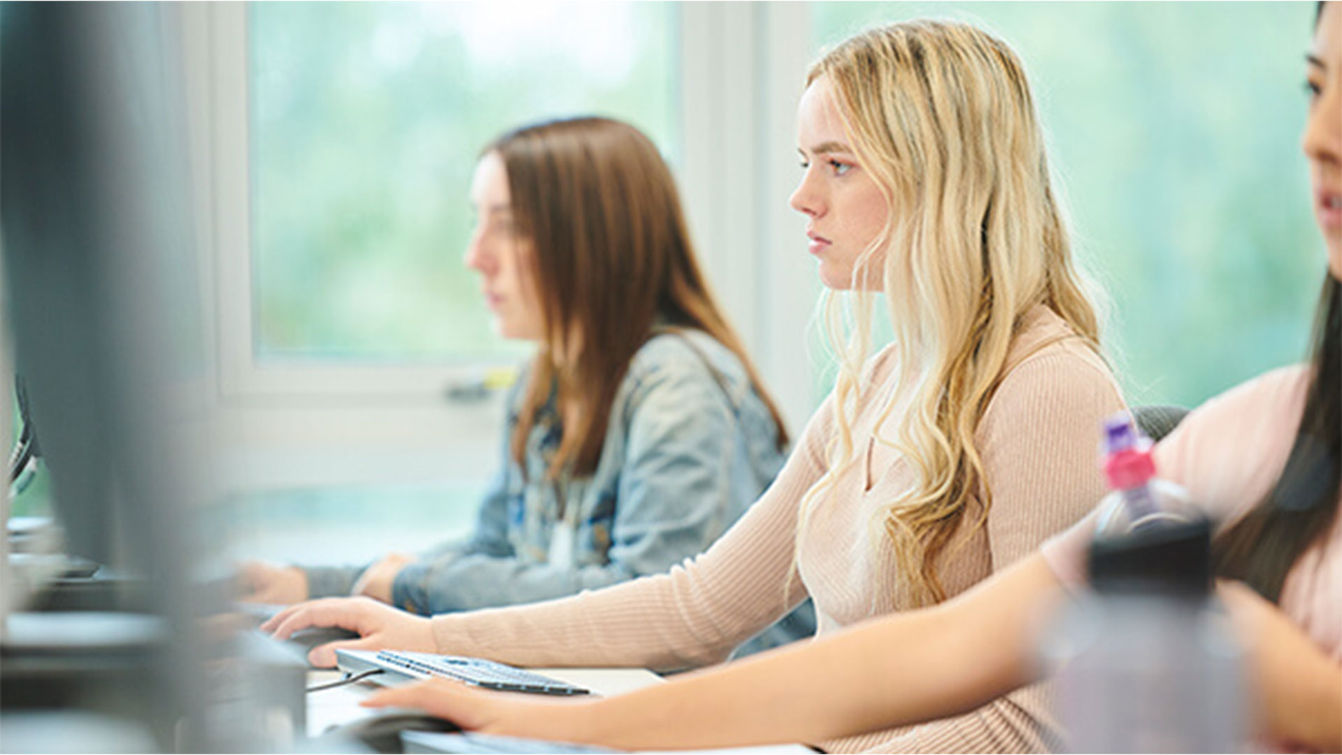 Student on computers
