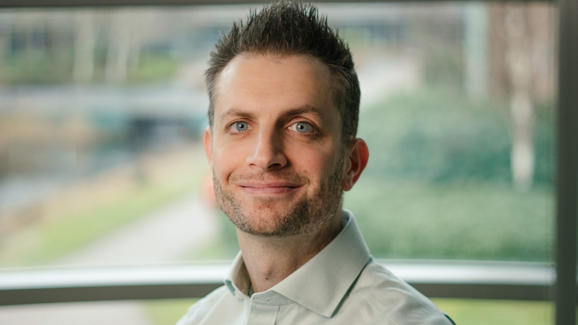 Dr Ciaran Murphy headshot